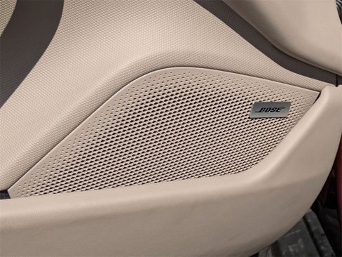 Used 2021 Porsche Taycan 4S image 17