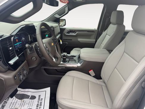 New 2026 Chevrolet Silverado 1500 LTZ w/ LTZ Premium Package image 9