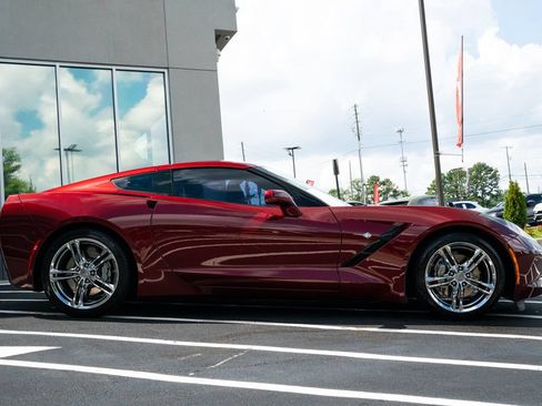 Used 2017 Chevrolet Corvette Stingray Coupe w/ 2LT Preferred Equipment Group RWD image 11