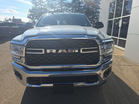 Used 2022 RAM 2500 Tradesman w/ Towing Technology Group image 2