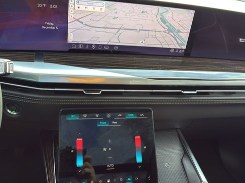 New 2026 Cadillac Escalade Luxury image 19