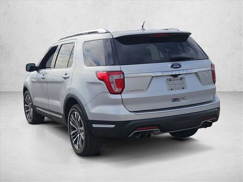 Used 2018 Ford Explorer Platinum image 7