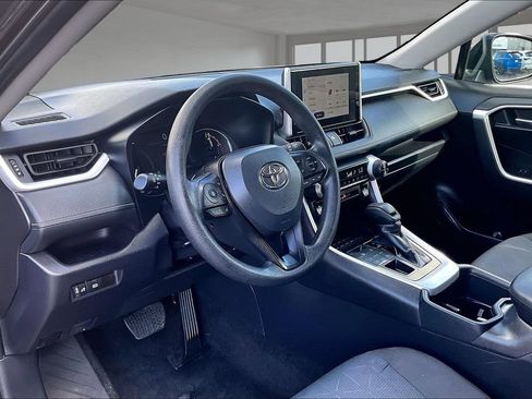 Used 2025 Toyota RAV4 XLE AWD/4WD image 14