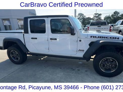 Used 2023 Jeep Gladiator Rubicon w/ Cold Weather Group image 3