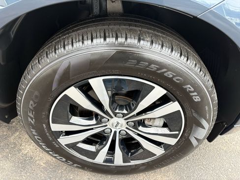 Used 2024 Volvo XC60 B5 Core image 10