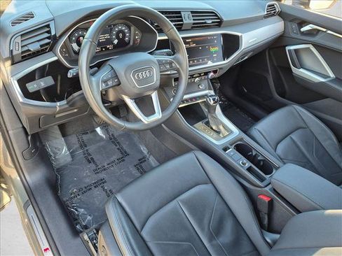 Certified 2023 Audi Q3 2.0T Premium w/ Convenience Package AWD/4WD image 9