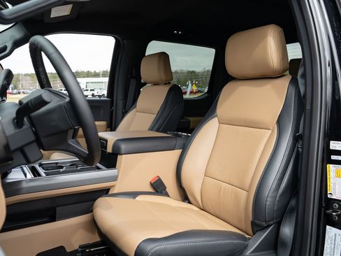 Used 2026 Ford F450 Lariat image 28