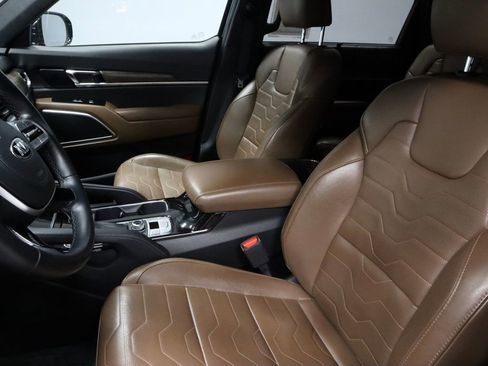Used 2020 Kia Telluride SX w/ SX Prestige Package image 29