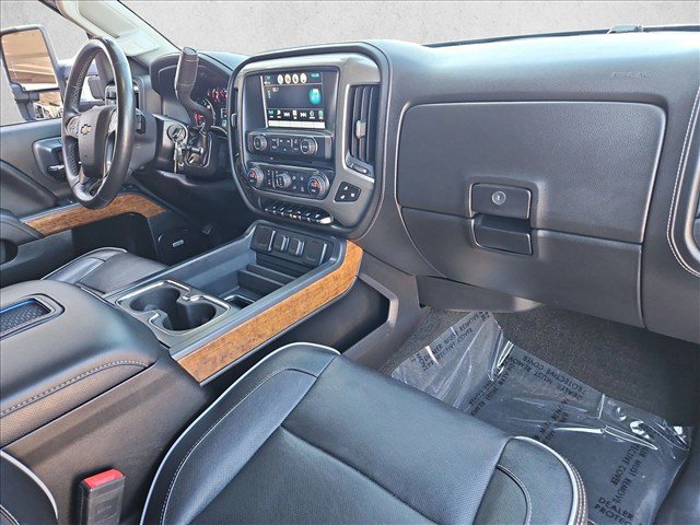Used 2017 Chevrolet Silverado 2500 High Country w/ Duramax Plus Package AWD/4WD image 27