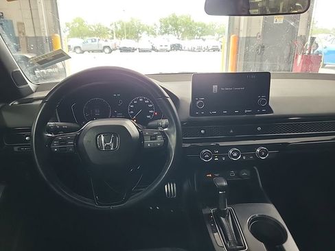 Used 2023 Honda Civic Sport image 4