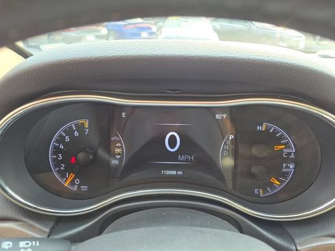 Used 2017 Jeep Grand Cherokee Limited w/ Luxury Group II AWD/4WD image 14