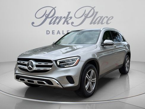 Used 2022 Mercedes-Benz GLC 300 4MATIC image 1