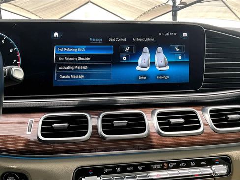 Used 2022 Mercedes-Benz GLS 450 4MATIC image 35