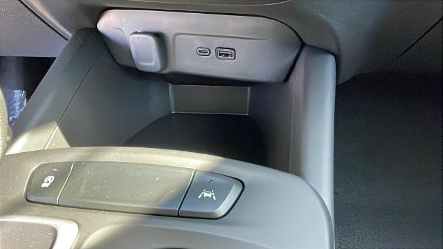 New 2026 Chevrolet Trax LS w/ Driver Confidence Package FWD image 18