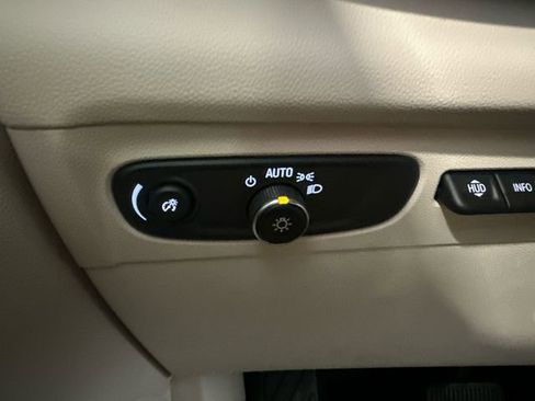 Certified 2023 Buick Envision Avenir image 25