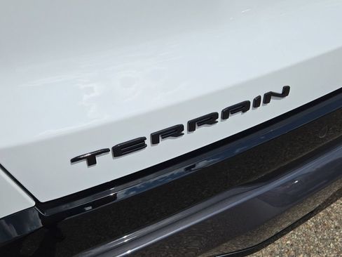 New 2027 GMC Terrain AT4 w/ Convenience Package III AWD/4WD image 39