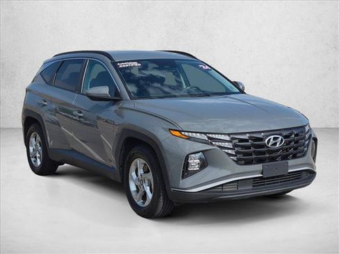 Used 2024 Hyundai Tucson SEL FWD image 3