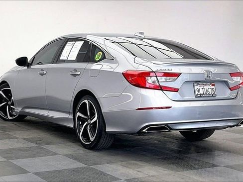 Used 2018 Honda Accord Sport image 8