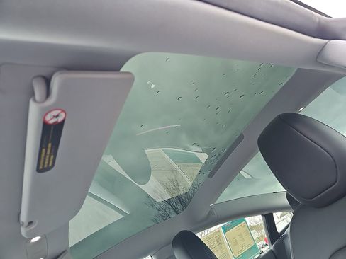 Used 2024 Tesla Model 3 Standard Range image 34