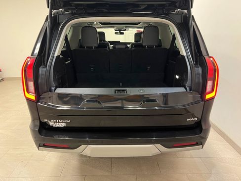Used 2025 Ford Expedition Max Platinum AWD/4WD image 19
