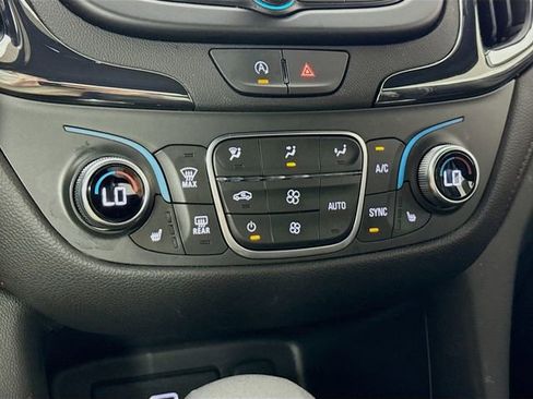 Used 2024 Chevrolet Equinox RS image 19