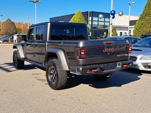 Used 2024 Jeep Gladiator Rubicon image 7