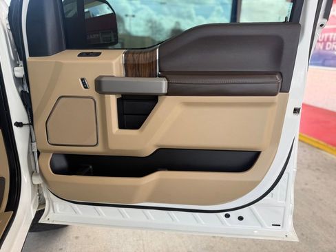 Used 2020 Ford F150 Lariat image 21