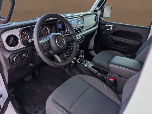 Used 2025 Jeep Wrangler Unlimited Sport AWD/4WD image 10