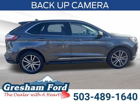 Used 2019 Ford Edge Titanium w/ Equipment Group 301A AWD/4WD image 8