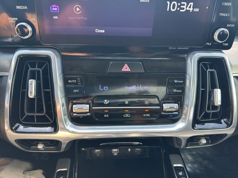 Used 2023 Kia Sorento SX AWD/4WD image 34