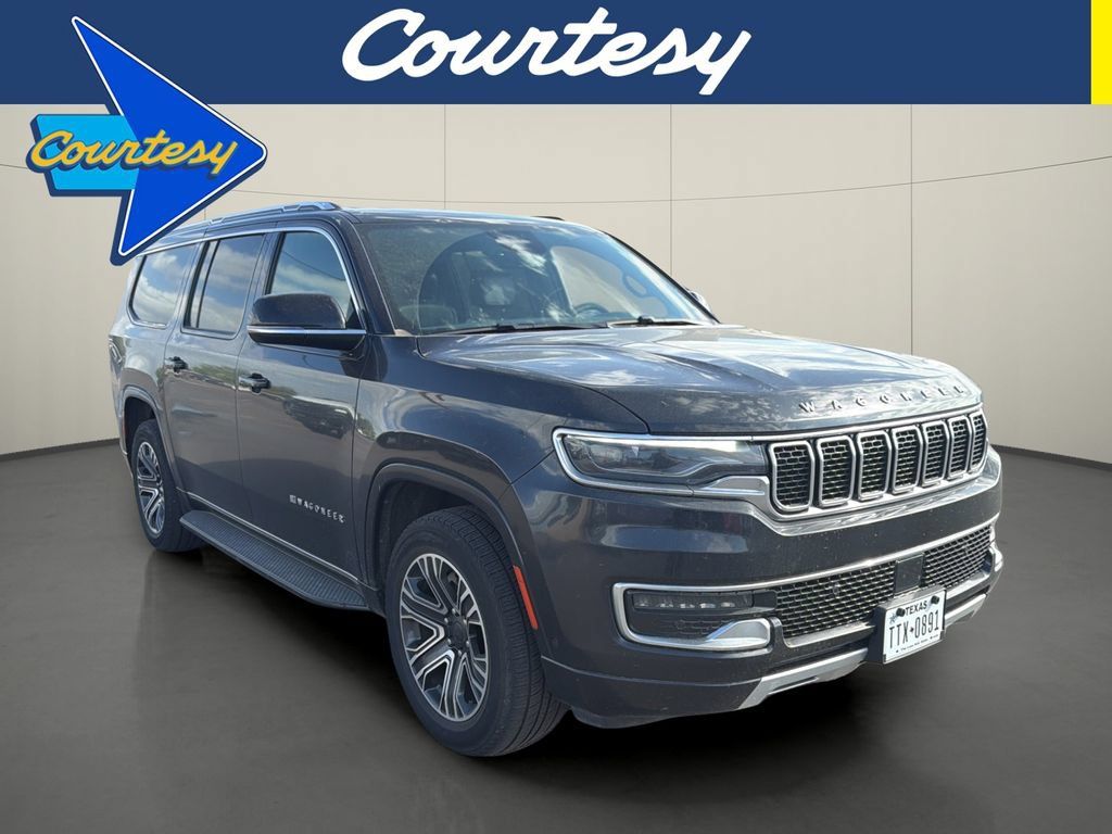 Used 2024 Jeep Wagoneer L Series II RWD image 1