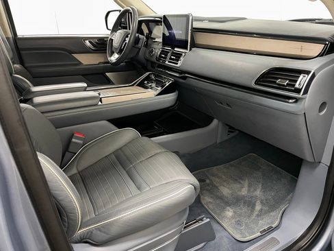 Used 2019 Lincoln Navigator Black Label image 41