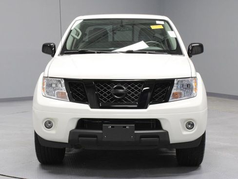 Certified 2019 Nissan Frontier SV w/ Value Truck Package AWD/4WD image 6