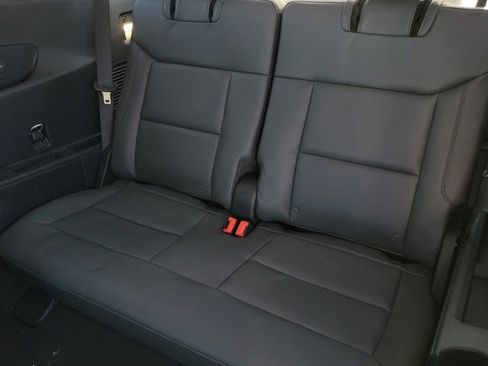 New 2026 Ford Explorer Active w/ Active Comfort Package image 8