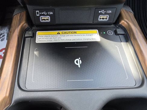 Used 2020 Honda CR-V Touring image 22