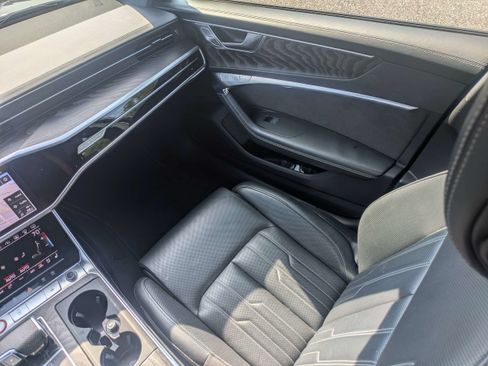 Used 2020 Audi S6 Prestige w/ Prestige Package AWD/4WD image 16