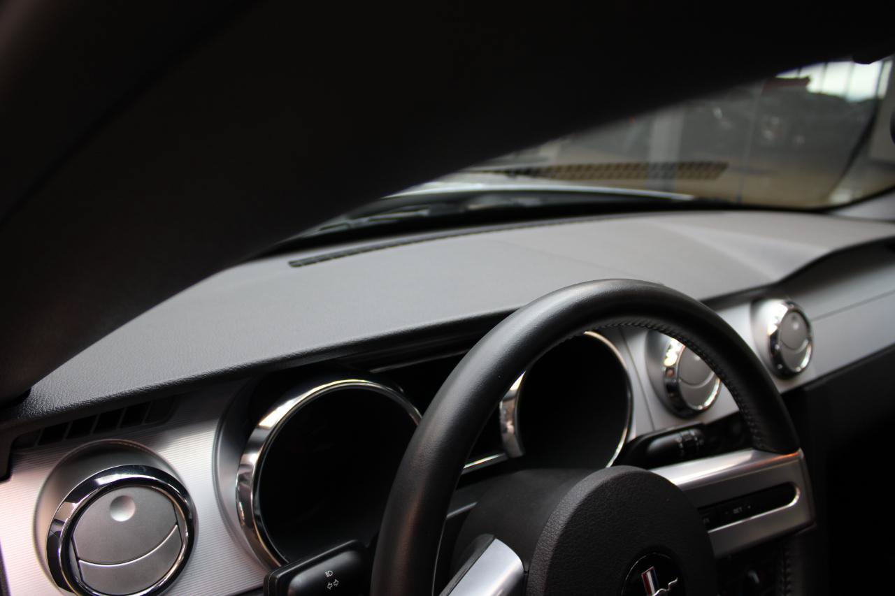 Used 2005 Ford Mustang GT RWD image 36