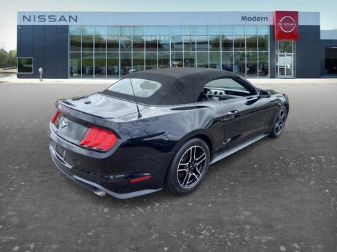 Used 2021 Ford Mustang Premium RWD image 6
