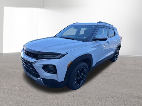 Used 2023 Chevrolet TrailBlazer LT w/ Convenience Package AWD/4WD image 4