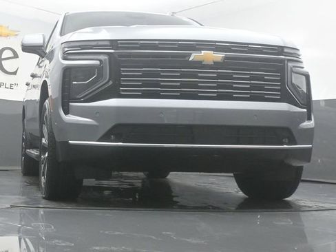 New 2026 Chevrolet Tahoe High Country AWD/4WD image 3