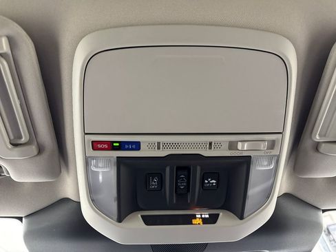 Certified 2024 Subaru Forester Limited image 23