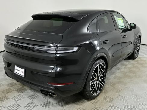 New 2025 Porsche Cayenne S image 29
