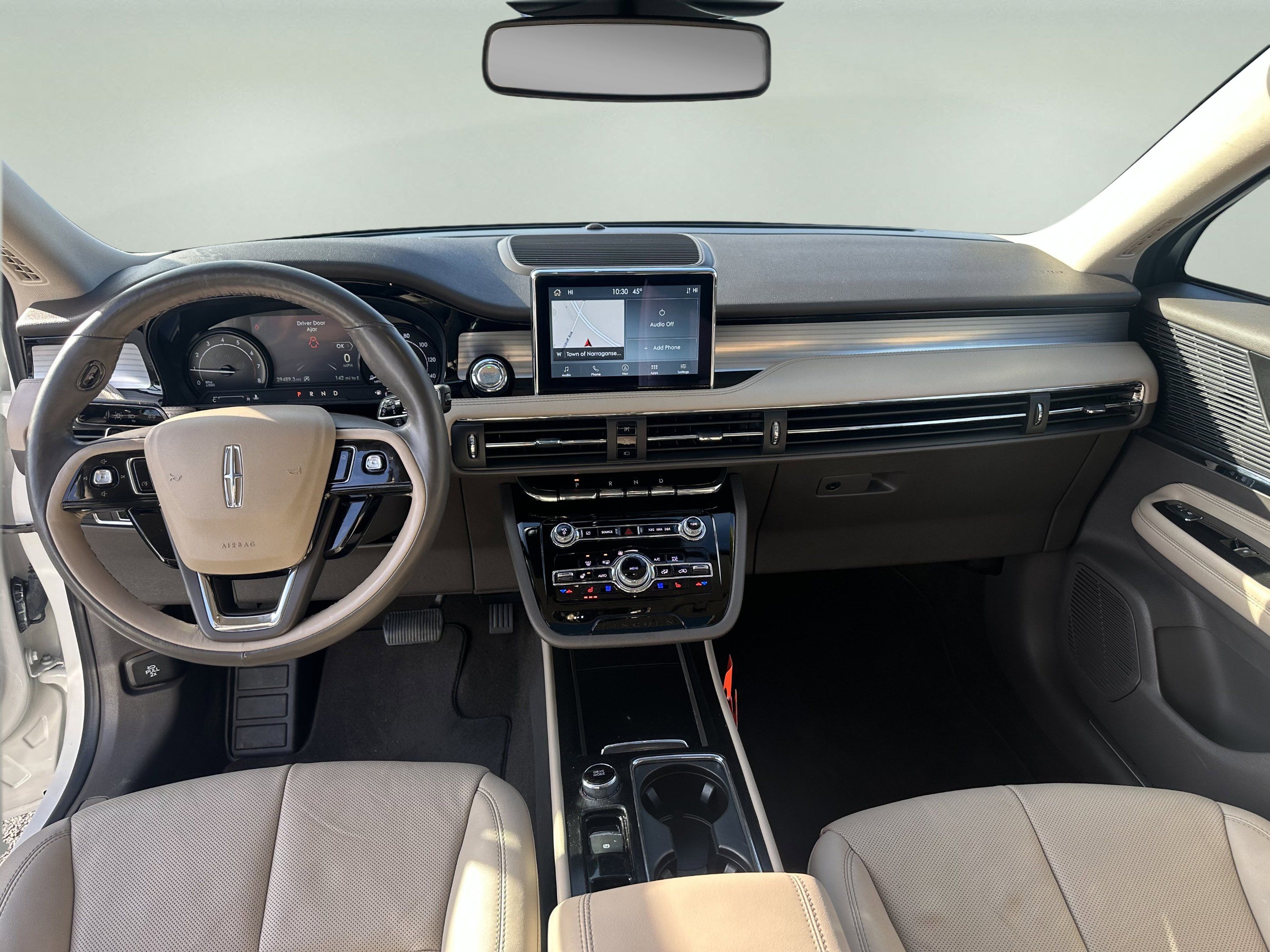 Used 2022 Lincoln Corsair AWD w/ Premium Package image 11