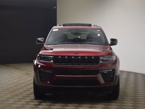 New 2026 Jeep Grand Cherokee Limited image 2