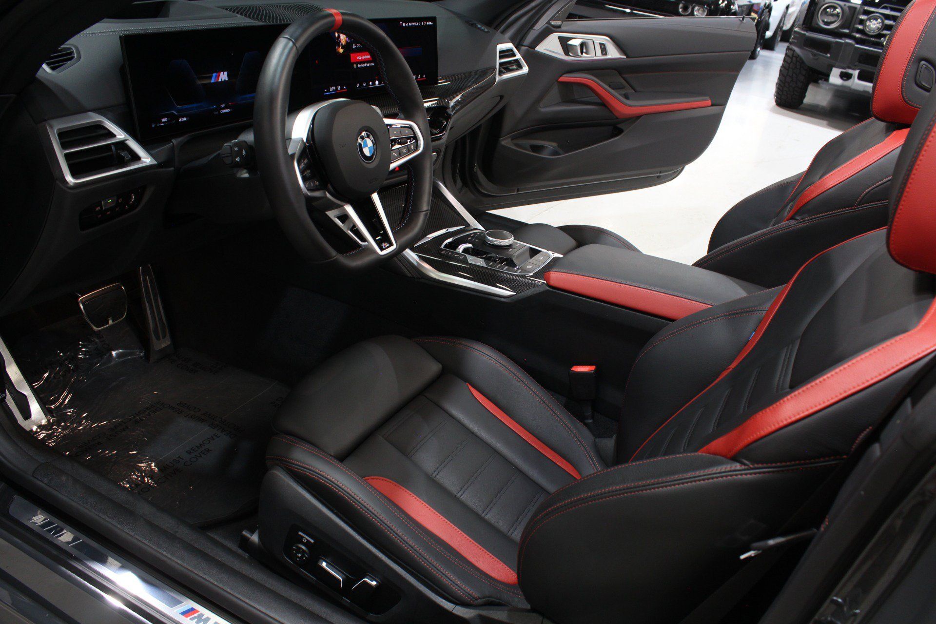 Used 2026 BMW M440i Convertible w/ Premium Package RWD image 45