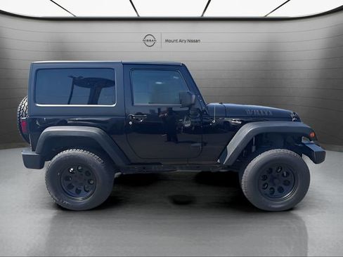 Used 2016 Jeep Wrangler Sport AWD/4WD image 2
