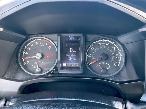 Used 2022 Toyota Tacoma SR image 21
