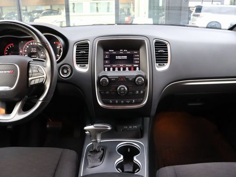 Used 2020 Dodge Durango SXT image 24
