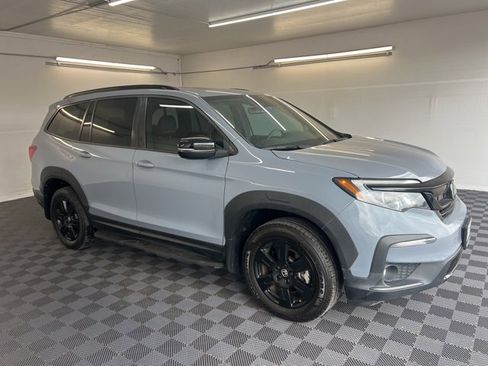 Used 2022 Honda Pilot TrailSport image 3