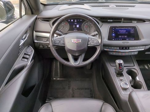 Used 2019 Cadillac XT4 Premium Luxury image 16